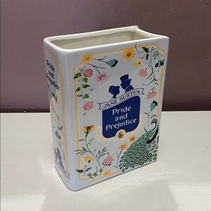 Pride and Prejudice Book Vase Tabletop Decor